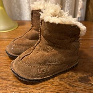 Children’s vintage  Ugg moccasins